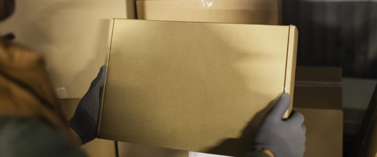 delivery-man-with-packages